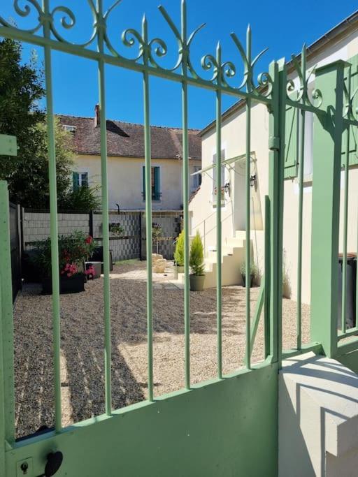 Maison 15 Minutes De Disney Le Refuge Des Contes Mareuil-lès-Meaux Exterior foto